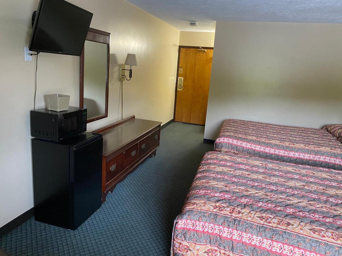 The Hemlock Inn Loudonville Buitenkant foto